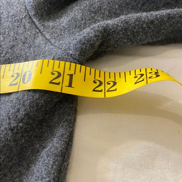 Althyrea Organic Cotton Gray Cardigan Made in Canada - Picture 5 of 8